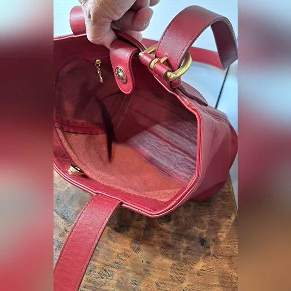 Vintage Coach 4157 Red Leather Waverly Soho Shoulder Buckle Bag